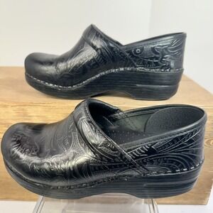 Dansko XP Floral Embossed Clogs Sz 37 Professional Nurse Comfort Shoes Staples